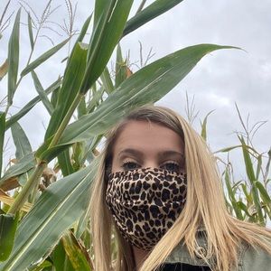 Meet your Posher, Victoria